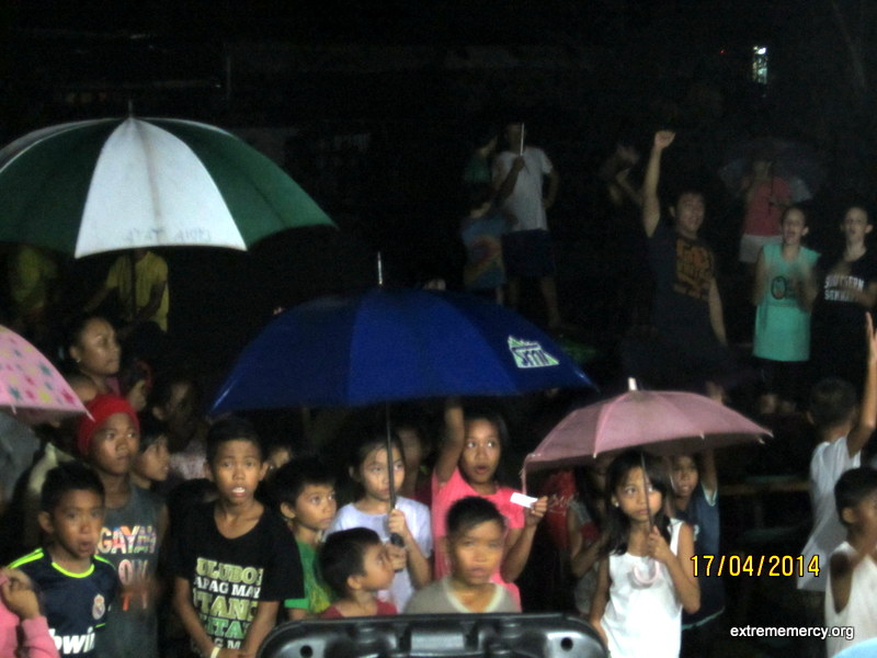 The crowd in the rain at the 2014 Celebrate Baganga Concert